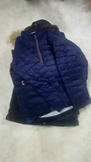 Branded Tommy Hilfiger Puffer Jackets - 10 Pieces