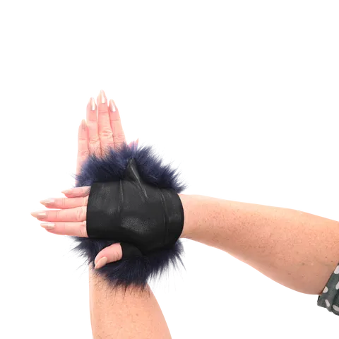 Cougar Spiked Sensory Glove