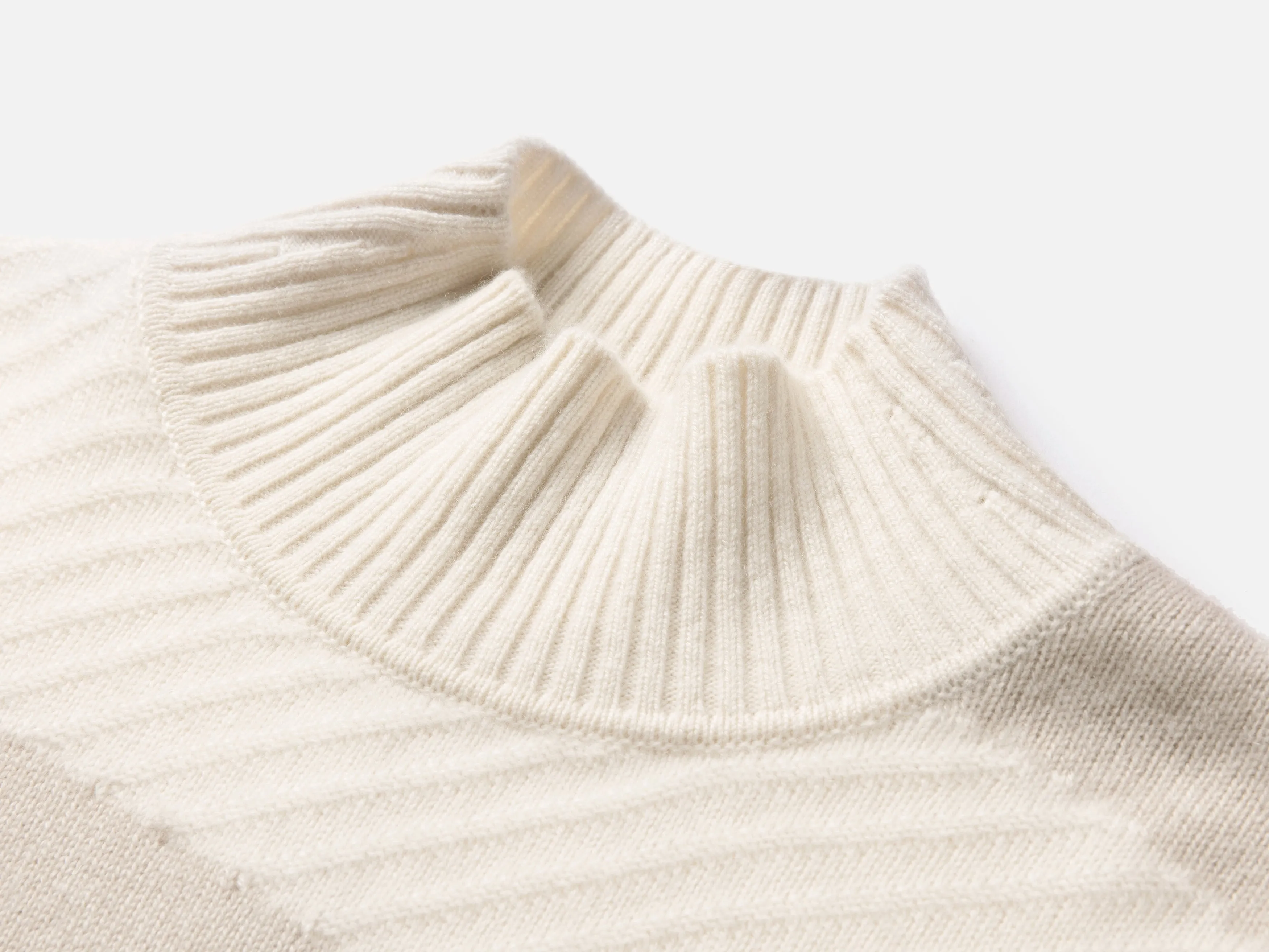 EP YAYING Pure Cashmere Knit Sweater